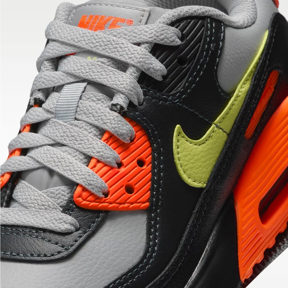 Nike Air Max 90 LTR Sneakers Youth Size 7Y NEW Unisex